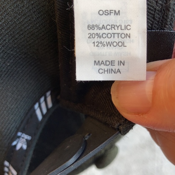 Adidas snap back - Picture 6 of 6